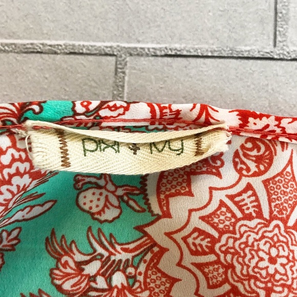 Pixi + Ivy Blouse - Picture 5 of 6